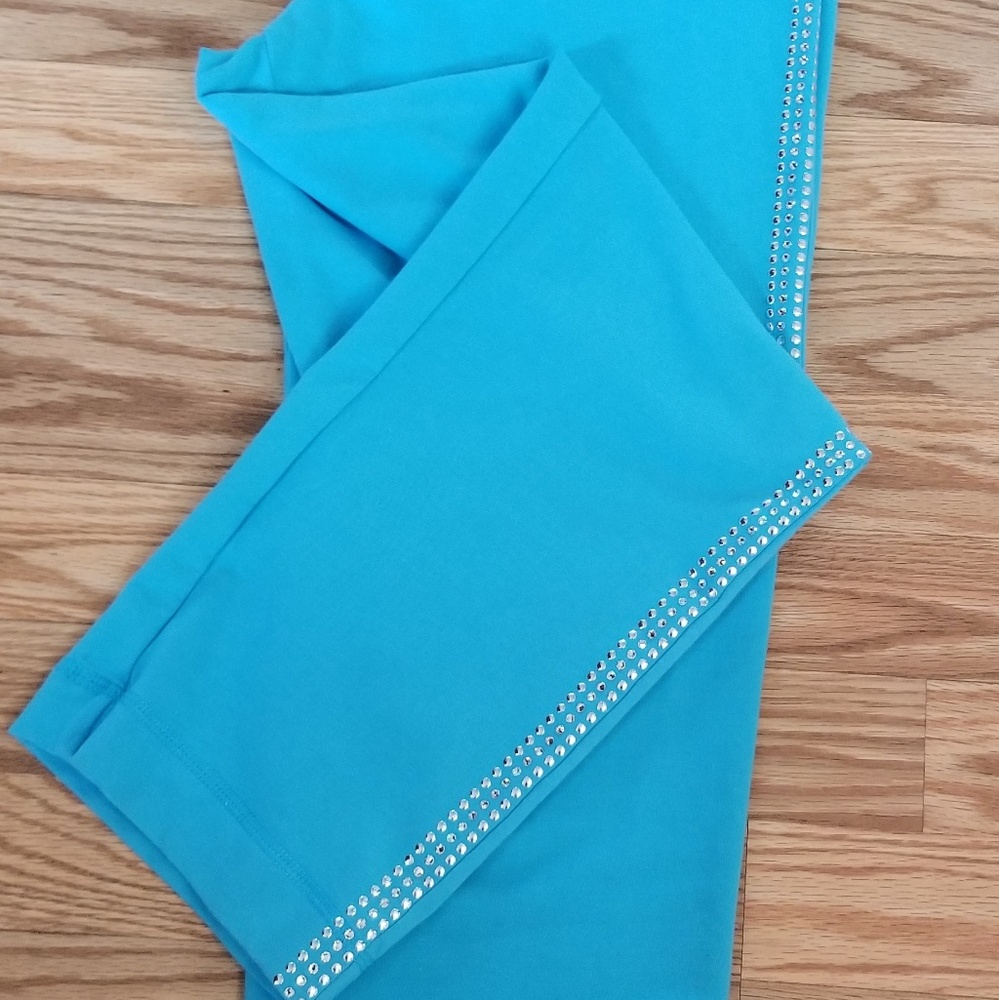 Christine Alexander cropped sweats